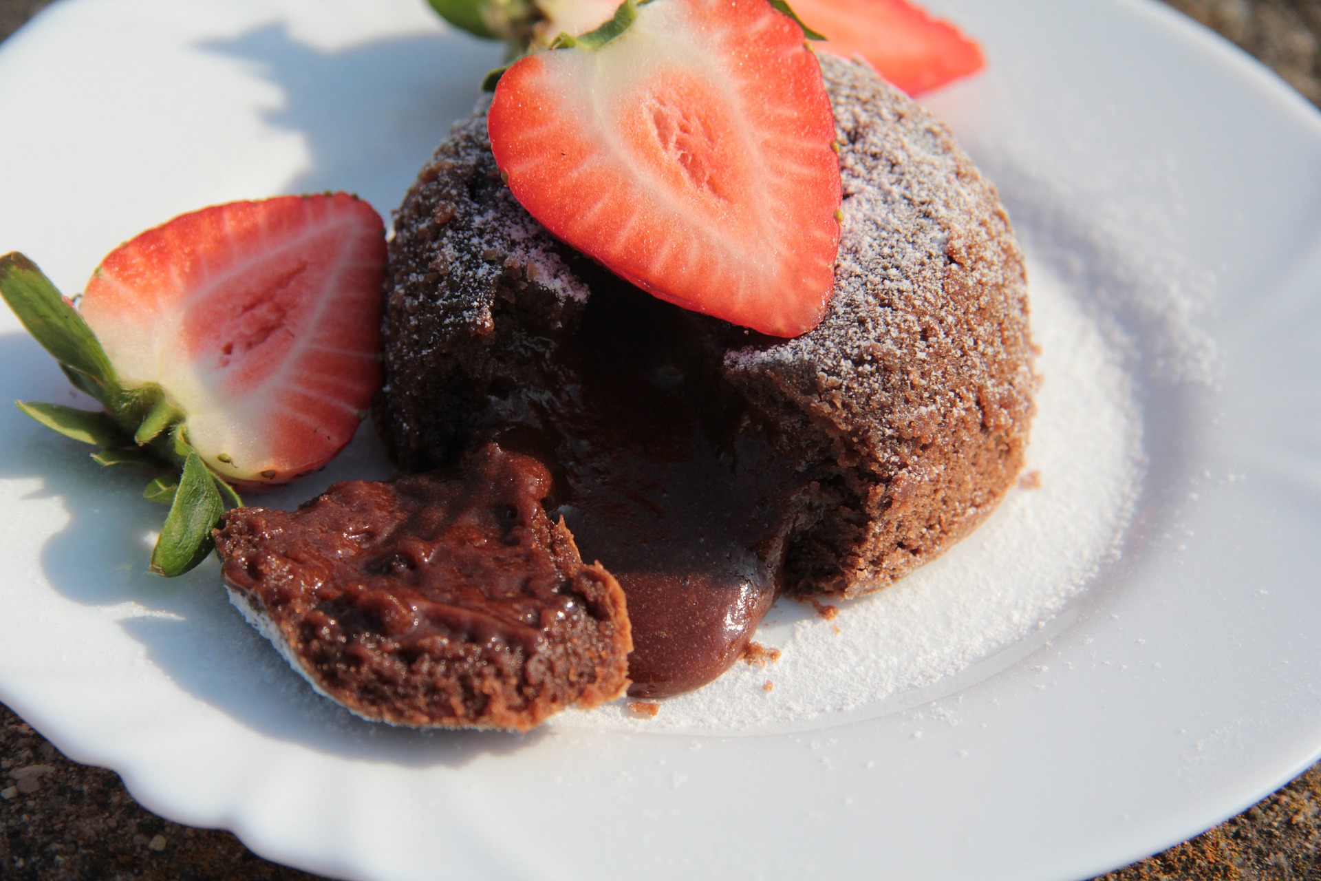 Warm Chocolate Fudge Cake